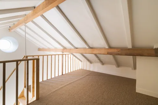 Moradia T1+1 totalmente renovada — moderna, acolhedora e com espaço exterior