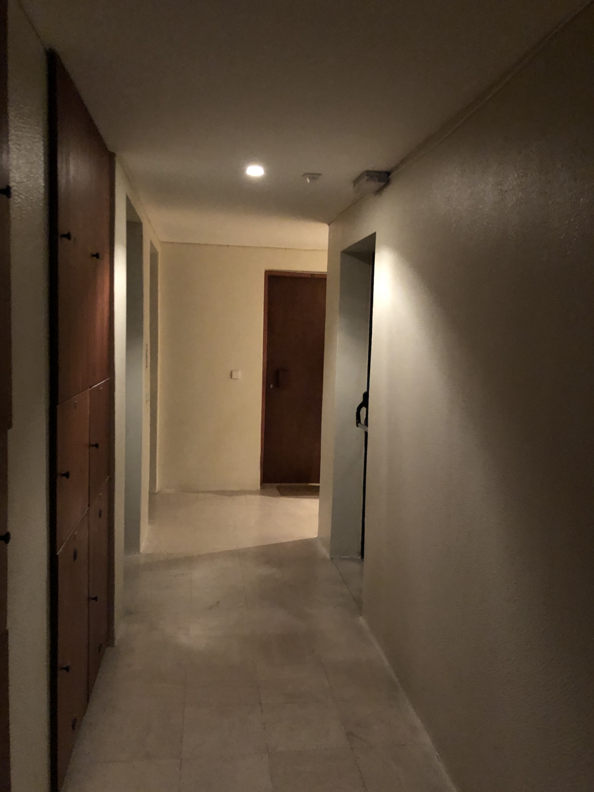 Apartamento T4 em Alfragide Sul Remodelado