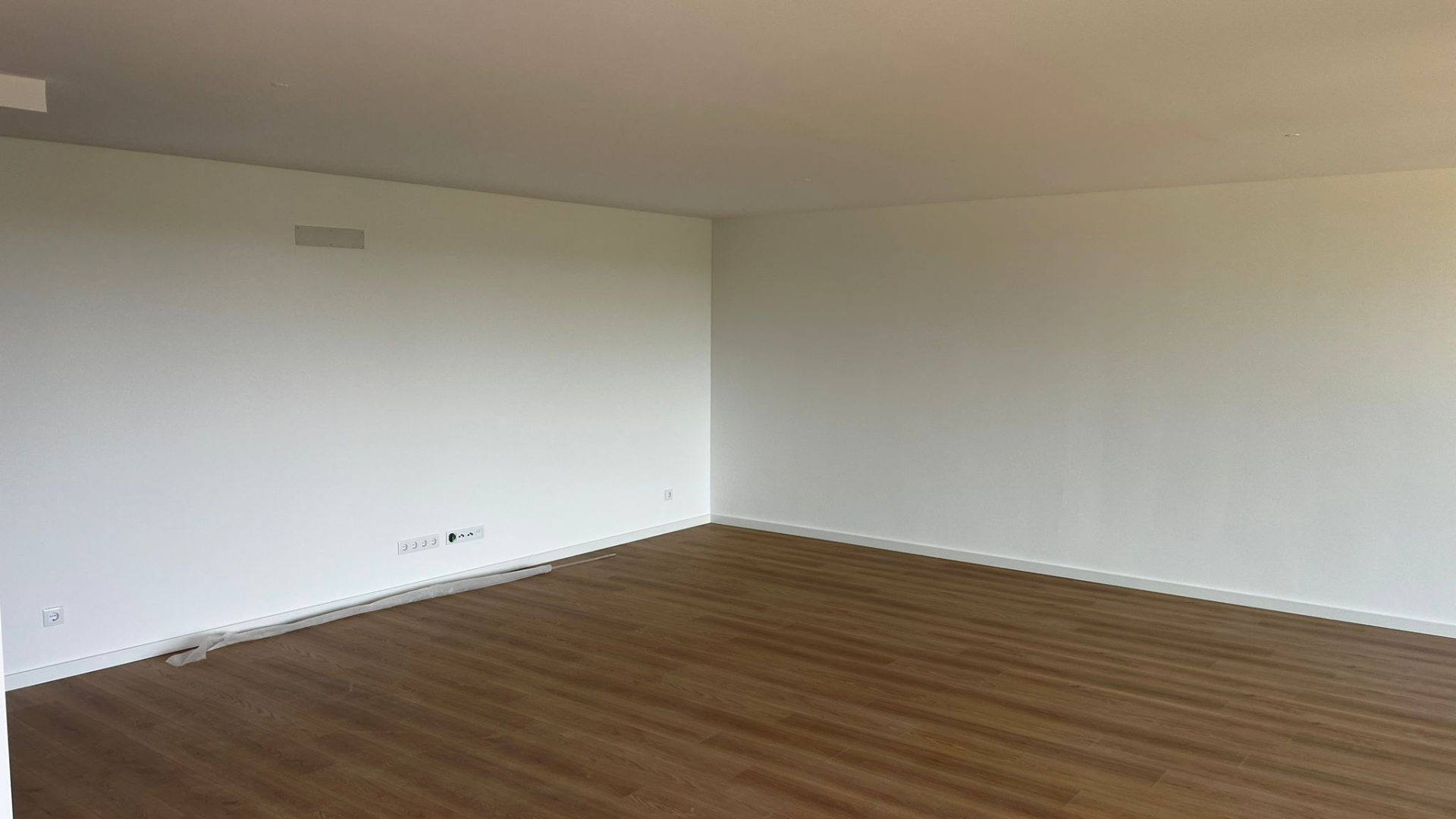 T3 com 2 Suítes e 50m2 de Varanda. Belas Clube de Campo