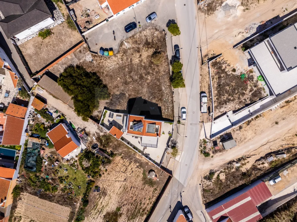 Construa o Seu Futuro Junto ao Mar