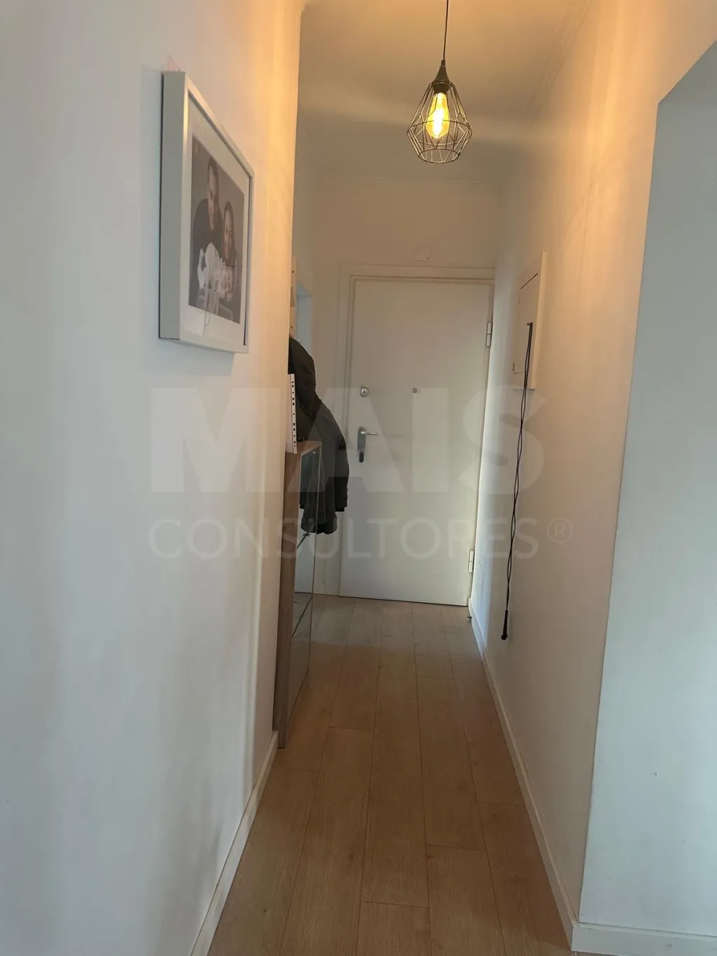 Apartamento T3 totalmente remodelado na Póvoa de Santa Iria com vista rio