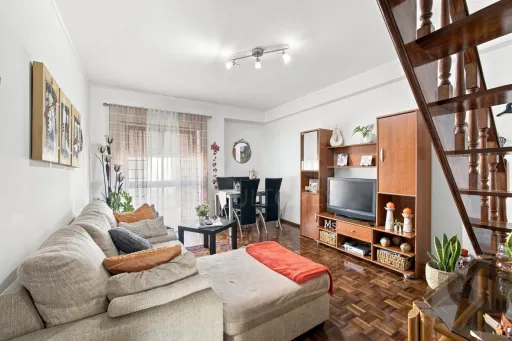 Apartamento T2+1 em Peniche