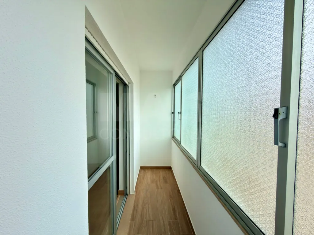 Apartamento T2  / 2 andar esquerdo