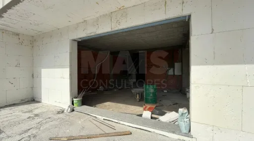 Moradia NOVA T3+1 com piscina e jardim