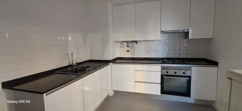 Apartamento T2 em Olhão, sem mobília
