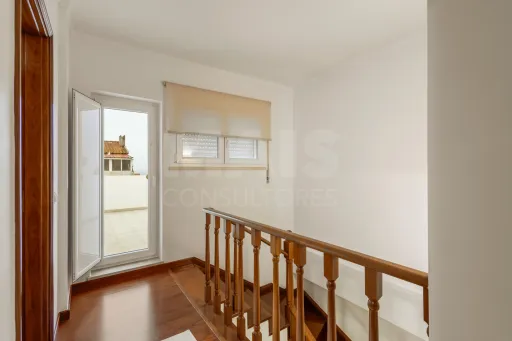 Apartamento T3 Duplex com Garagem em Peniche