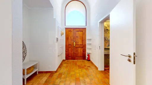Moradia contemporânea T7 vista mar Rua Casal do Rei