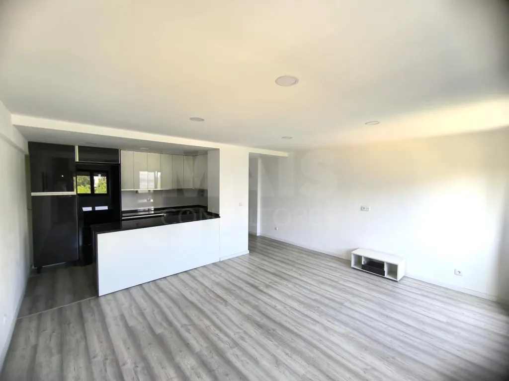 T2 com suite muito central em Odivelas