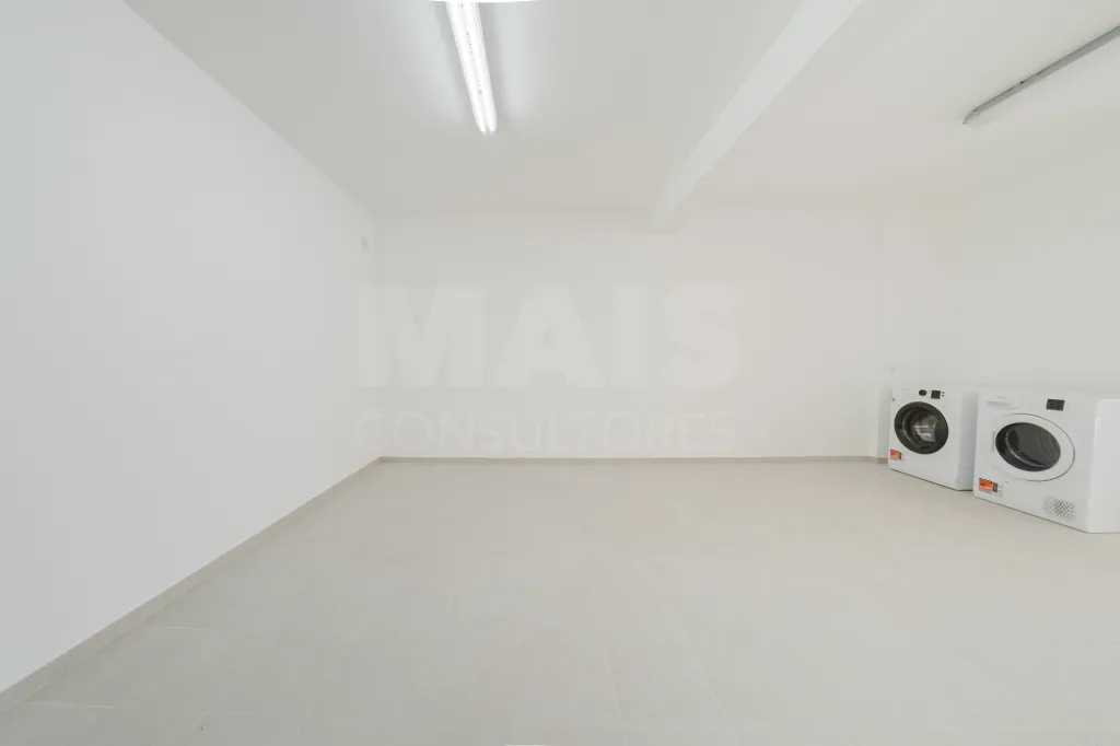 Moradia T3 Nova C/ Vista Mar, Piscina e Garagem, Areia Branca, Lourinhã