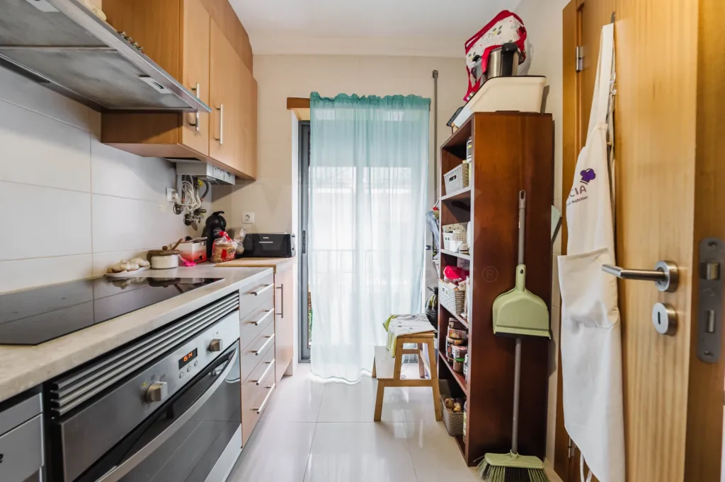 Apartamento T2 no Centro com Garagem e Estacionamento