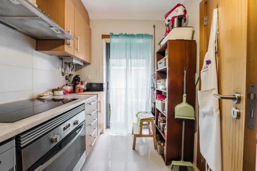 Apartamento T2 no Centro com Garagem e Estacionamento