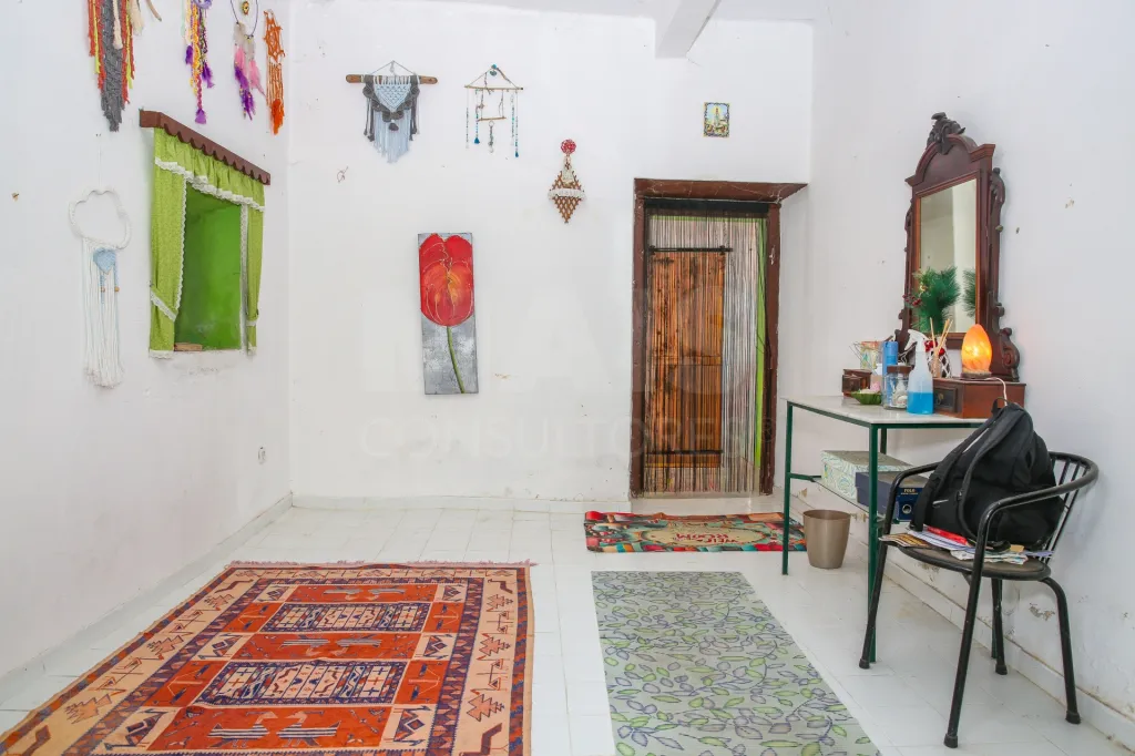 🏡 Moradia T4 com 247 m², 2 Garagens e Terreno | Canados, Alenquer