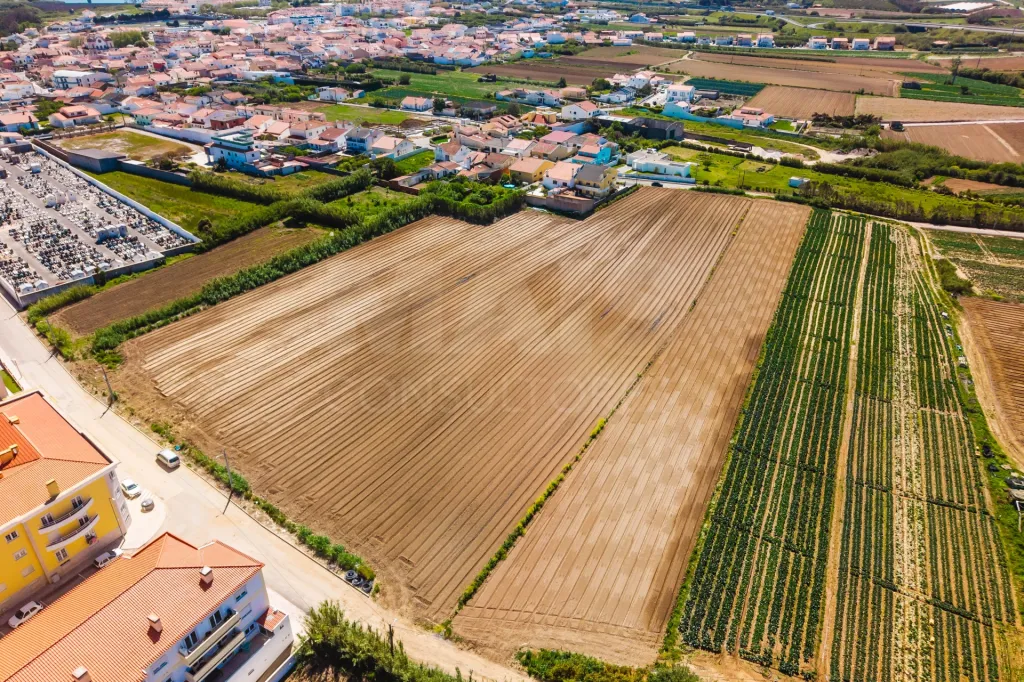 Terreno para Construção em Atouguia da Baleia