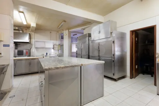 Trespasse de Espaço Comercial/ Pastelaria em Peniche