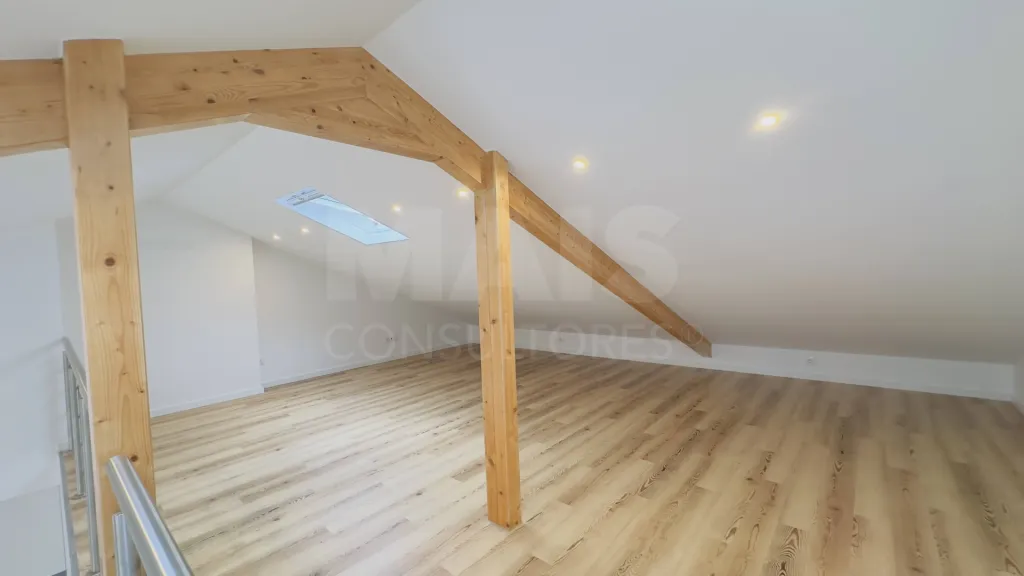 Fully Renovated 4-Bedroom Apartment | Downtown Lourinhã | Space, Elegance, and Comfort