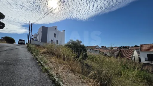 Your Dream Starts Here! Urban plot in Apelação for housing.