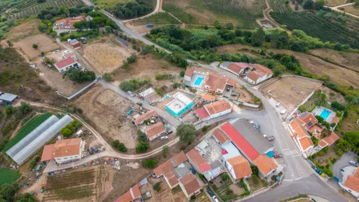 Moradia T3 térrea NOVA em Salir de Matos