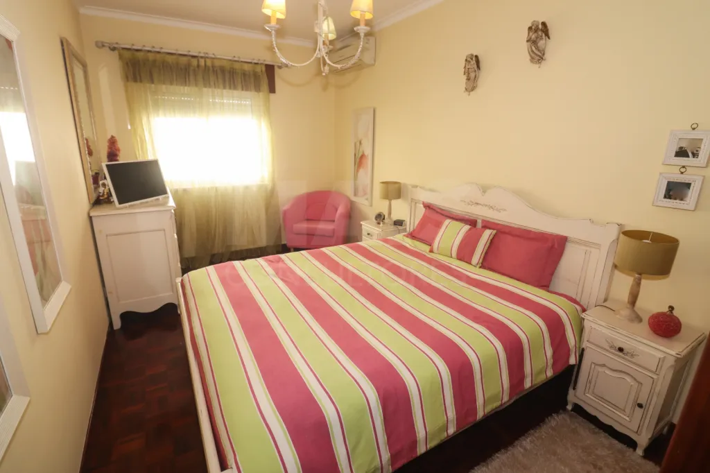 Apartamento T3 em Alhandra