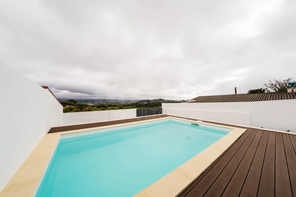 Moradia Geminada T3, Totalmente Remodelada