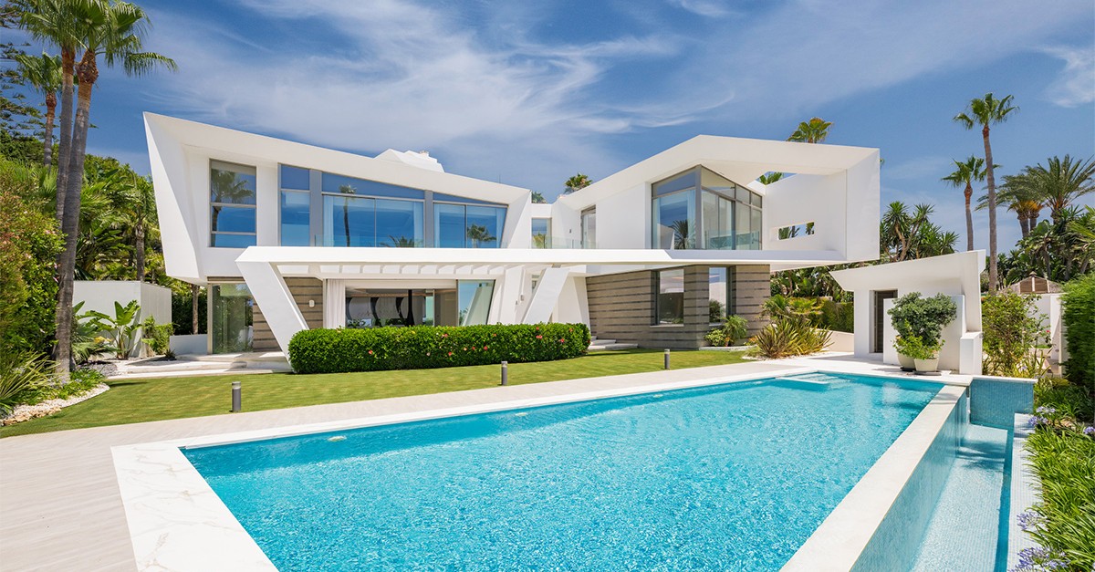 Descubra a Villa Marea: o recém-chegado Luxo Imobiliário à Beira-Mar em Marbella!