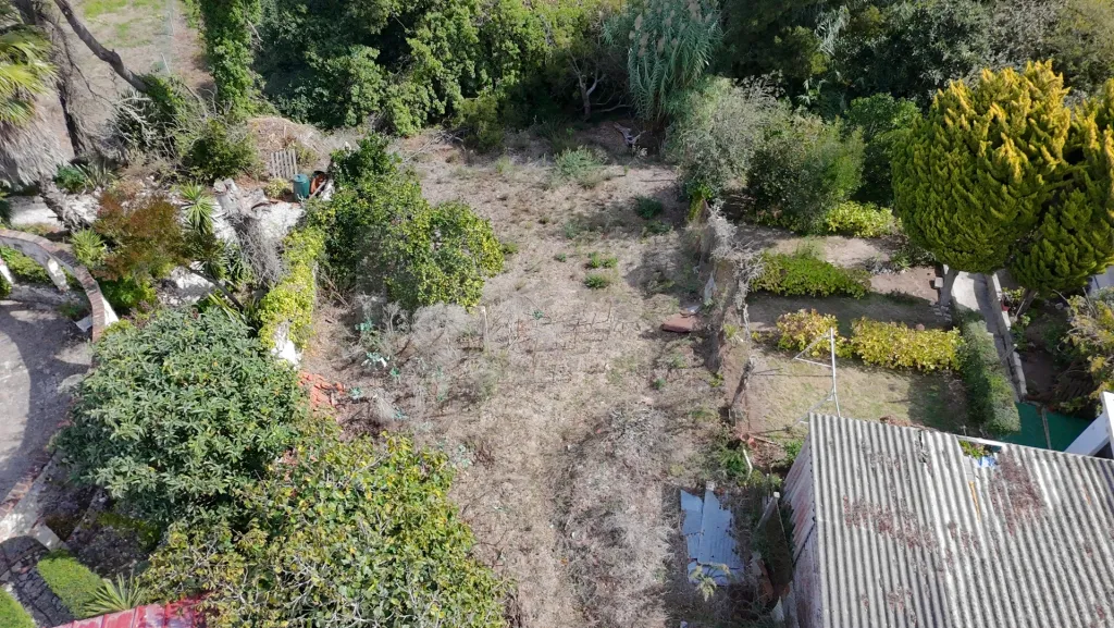 Terreno com Potencial de construção no  Nadadouro