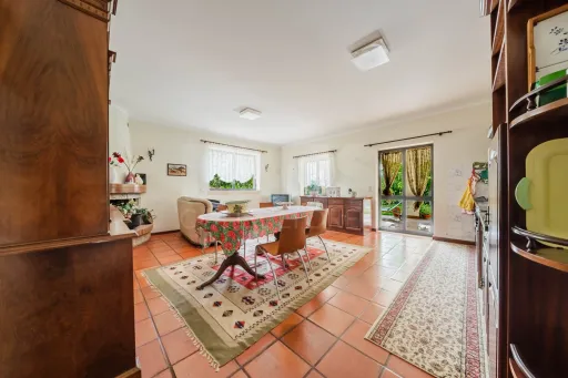 Propriedade única, a apenas 2 km de Alcobaça, com mais de 30.000 m² de terreno