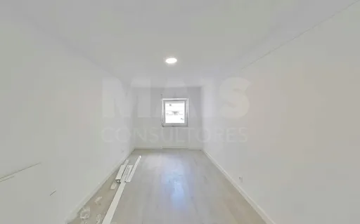 T3 Totalmente Remodelado a Estrear | Cacém