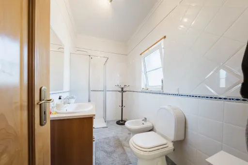 🏡 3-Bedroom House—Furnished and Fully Equipped | Jacuzzi | Garage | Backyard