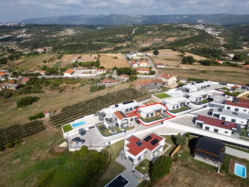 Moradia T3 térrea de Arquitectura Contemporânea
