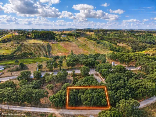 Lote Urbano de 607m2 para Moradia | A-dos-Negros, Óbidos
