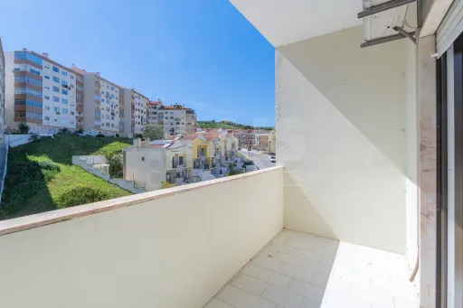 Vista Rio + Espaço Extra – O T2+1 que Vais Querer a 25 Minutos de Lisboa