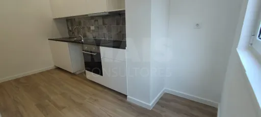 Apartamento T2 remodelado em Alverca do Ribatejo