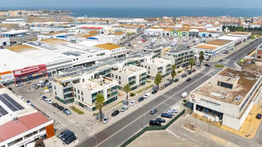 Apartamento T2 na Urbanização Jardins do Mar em Peniche