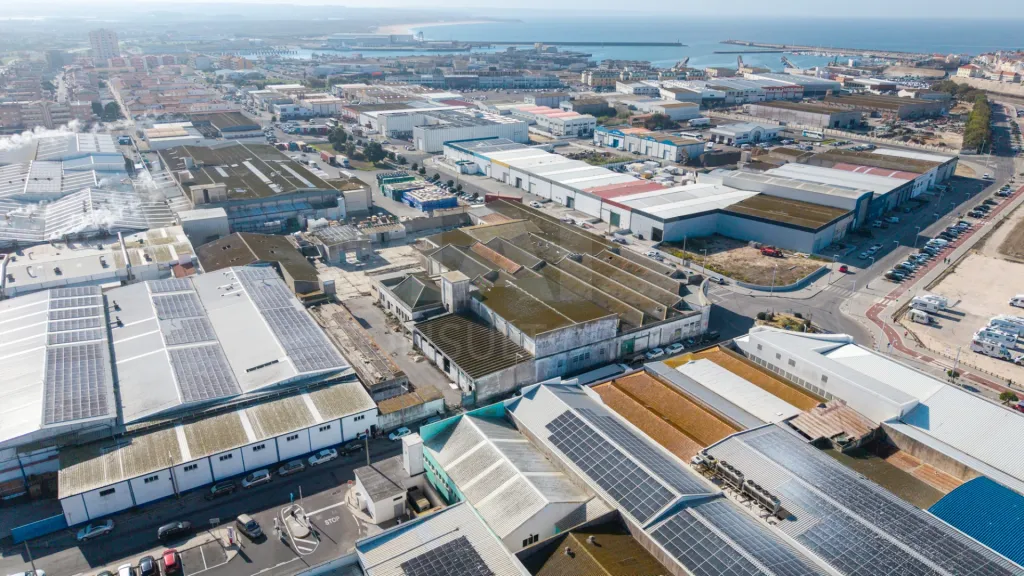 Oportunidade de investimento em Peniche | 8.848 m² | A 150 metros da praia
