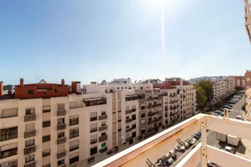 Apartamento T2 Av. de Fitares - Rinchoa - Rio de Mouro -Sintra