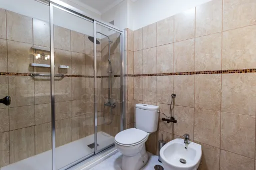Apartamento T2 Av. de Fitares - Rinchoa - Rio de Mouro -Sintra