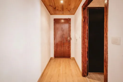 Apartamento T3 - Santo António dos Cavaleiros - Zona do Hospital Beatriz Ângelo