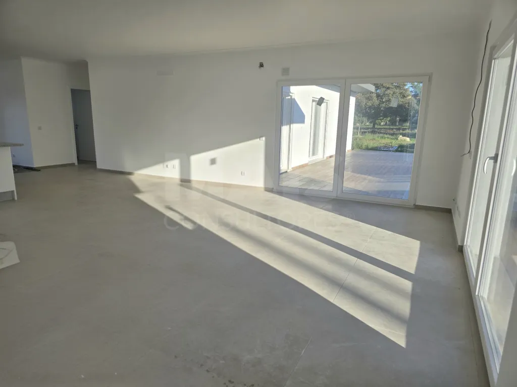 Moradia nova com piscina | Caldas da Rainha