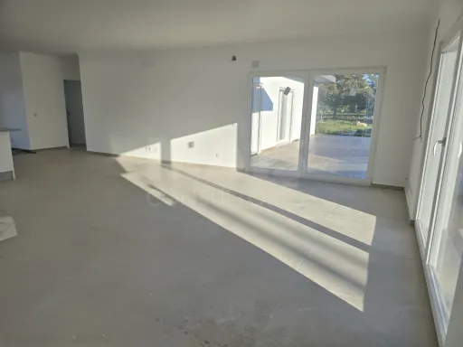 Moradia nova com piscina | Caldas da Rainha