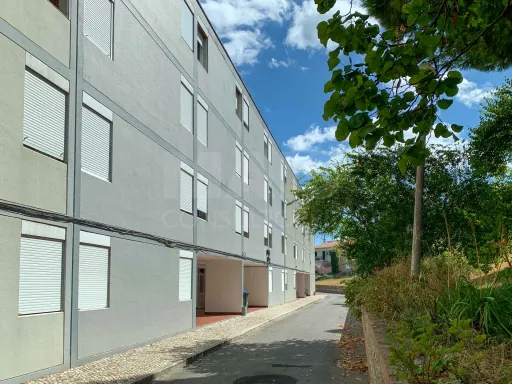 Apartamento T2 nos Olivais – Localização Imbatível!
