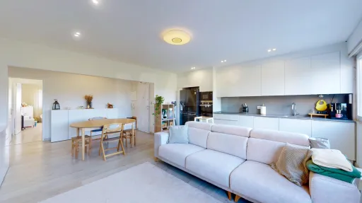 Apartamento T3 Remodelado com Vista para a Serra - Vila Franca de Xira