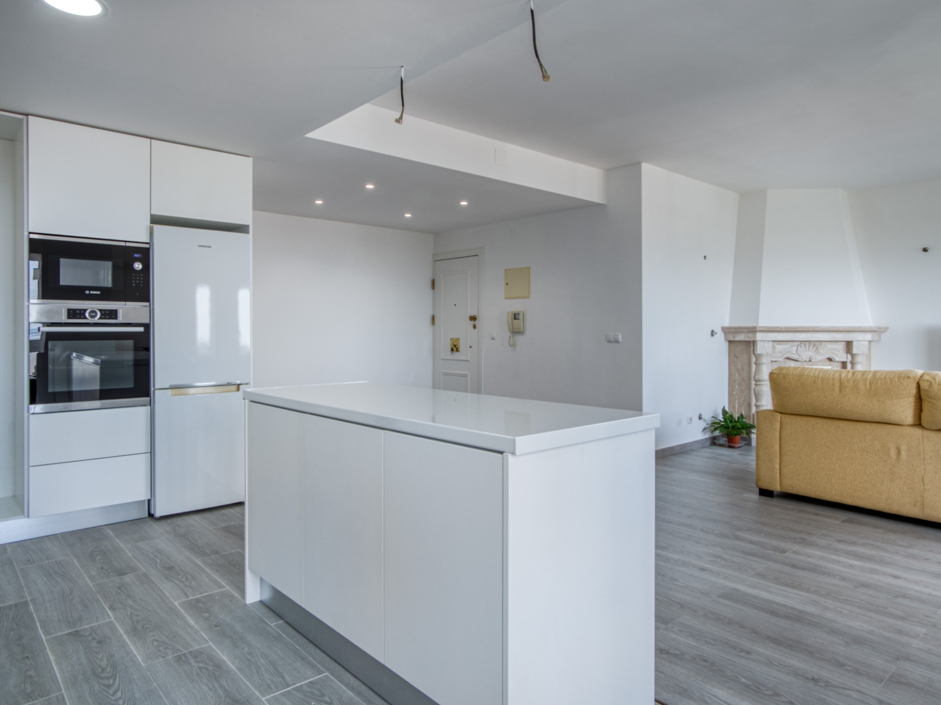 Fantástico apartamento T3 Remodelado com vista Rio no Sobralinho