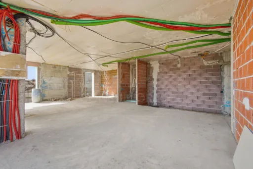 Moradia T4 com piscina em lote de 759m2 em Amoreira Óbidos