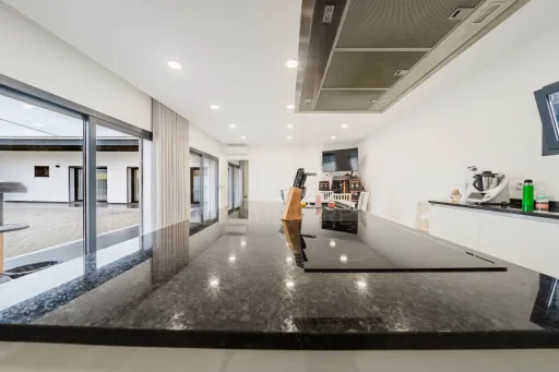 Moradia T3 Térrea Moderna em terreno c/ 2.610m2