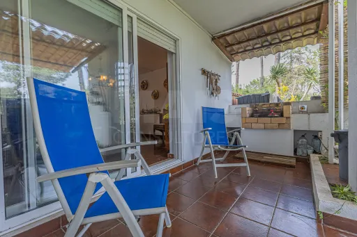 Moradia Contemporânea com terreno 700m2 em Soltroia – Próxima da Praia