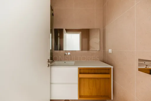 Moradia T5 com Piscina - Vista Golfe e Mar