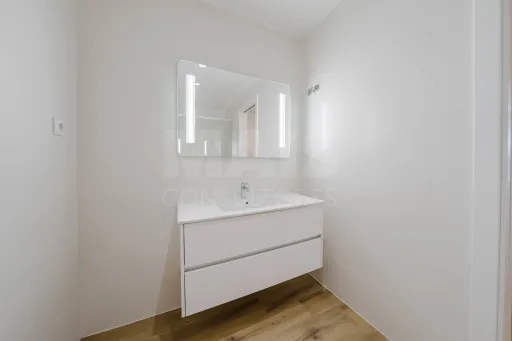 Apartamento T2 na Nazaré c/ 2 lugares de garagem