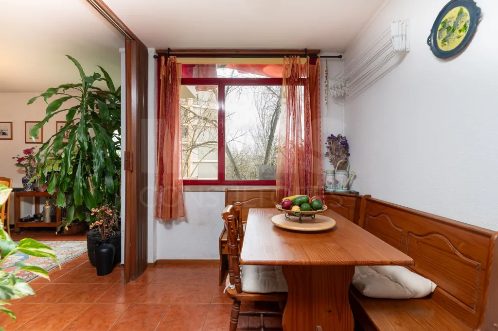 4 bedroom duplex apartment in Monte Abraão - Queluz