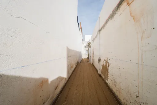 Moradia T2+1 única no coração histórico de Peniche — venha conhecê-la ao vivo