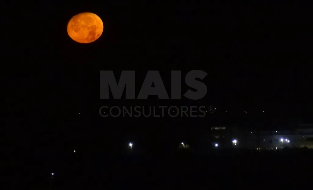 T3 em Ferrel | Vista aberta, exposição nascente/sul/poente, terraço e garagem